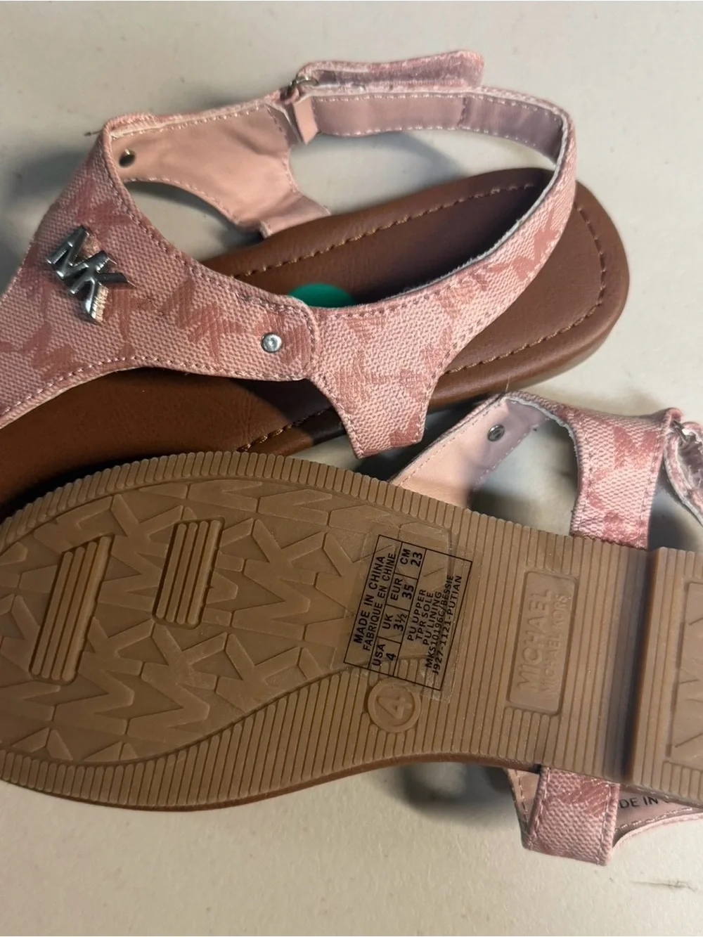 NWT Michael Kors Pink and Brown Logo Thong Sandals size 4 Girls